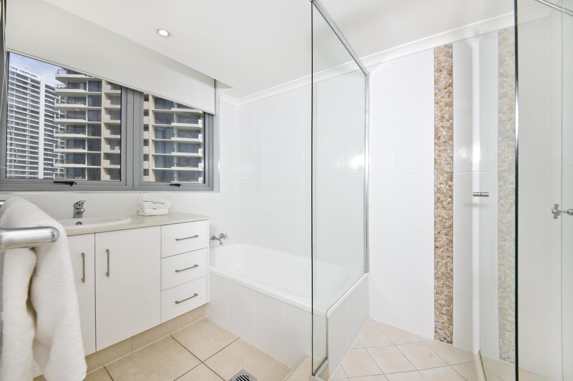 Standard Two-Bedroom Apartment - Beachfront Ocean View